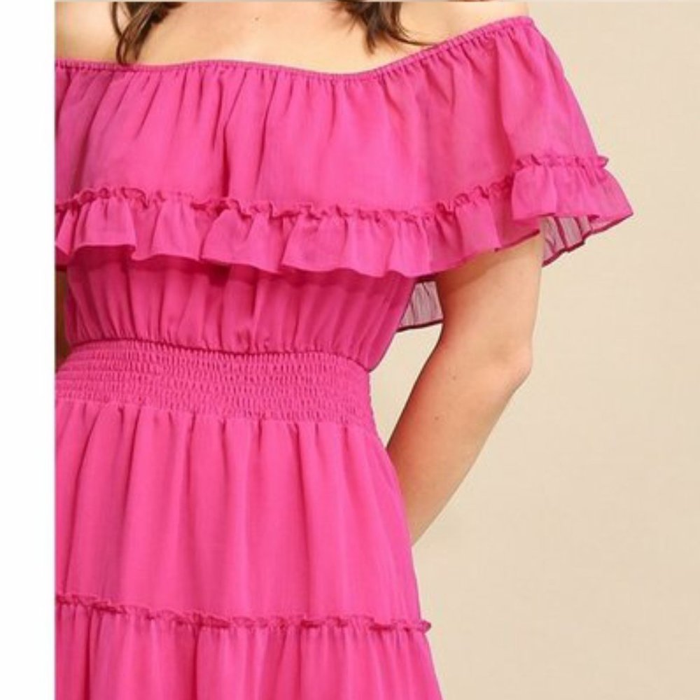 Off-Shoulder Raspberry Pink Maxi Dress - Picture 4 of 4
